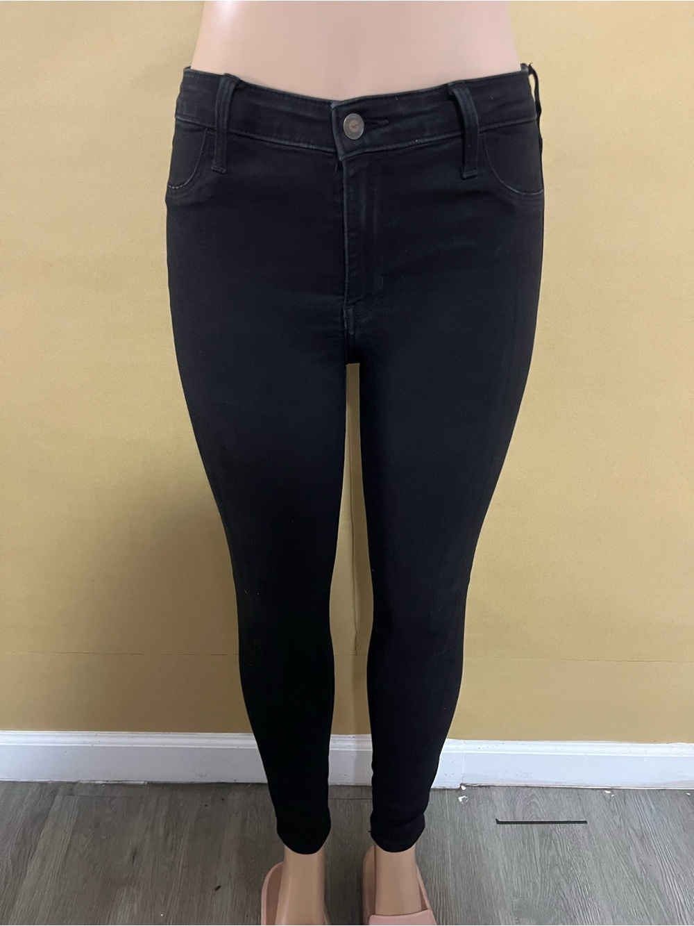 Hollister Women's Jet Black Skinny Jeans - High Rise